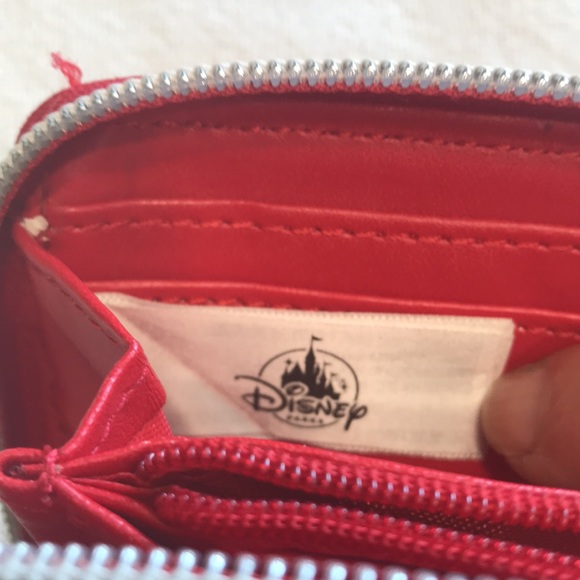 Disney Parks Minnie Mouse wallet coin purse with bow zipper pull EUC - Picture 5 of 9